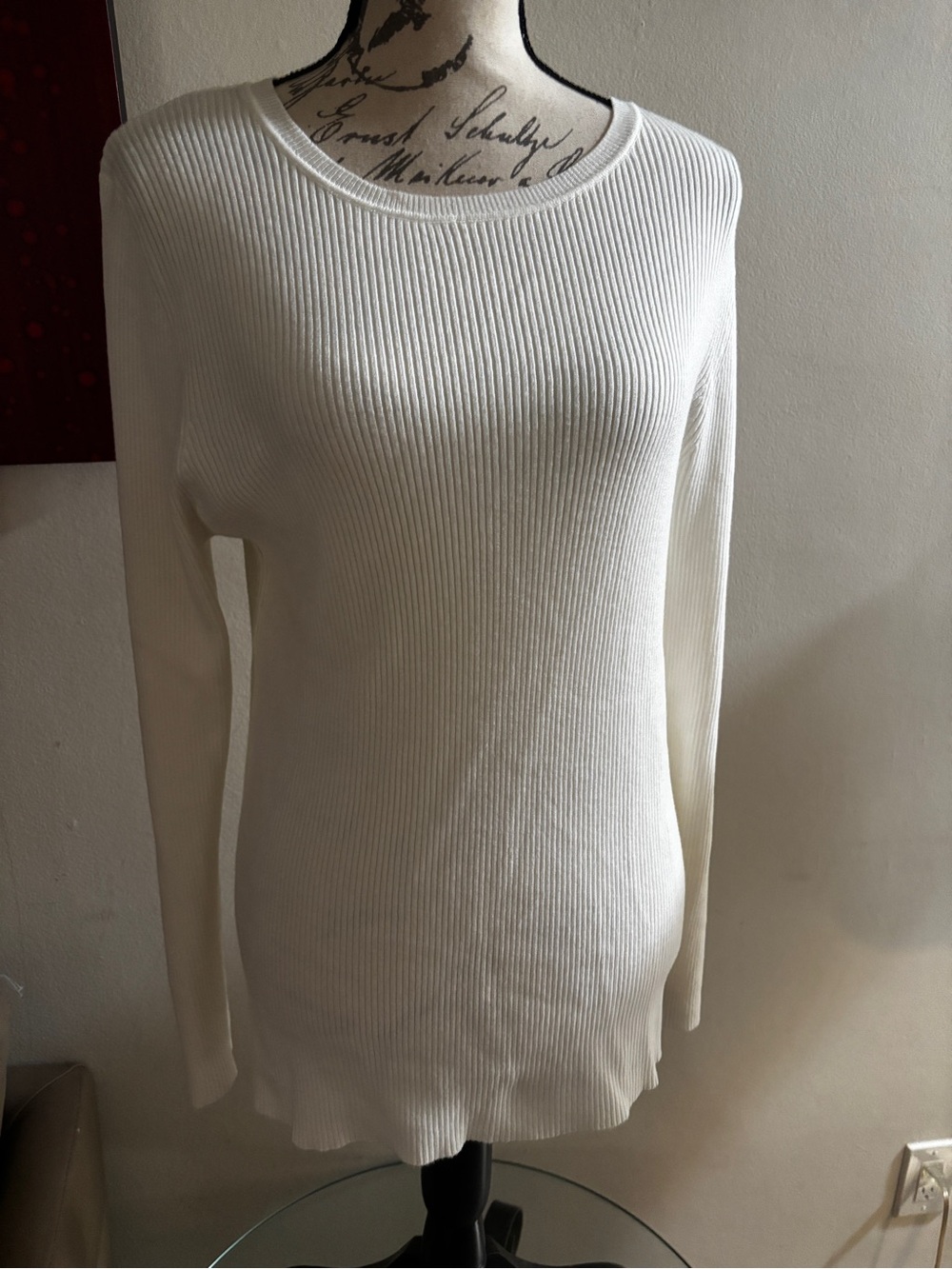 Women's Ribbed Long-Sleeve Sweater - White